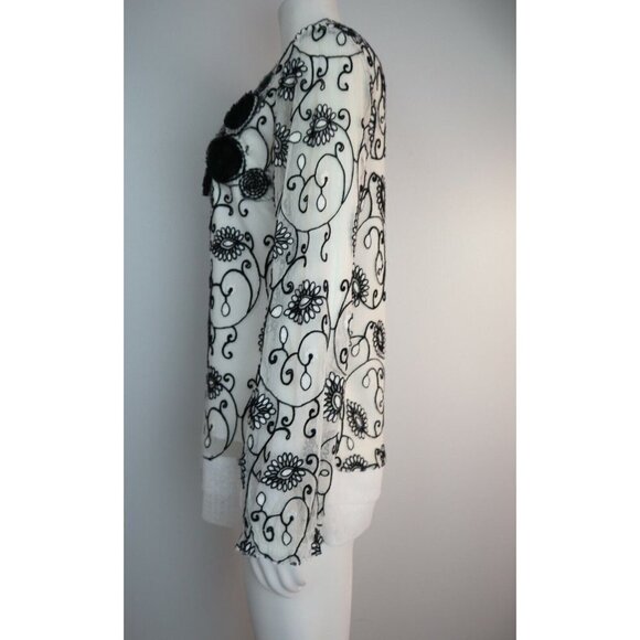 YOUNG ESSENCE - WOMEN'S WHITE & BLACK EMBROIDERED LACE BOHO COTTAGE CORE TOP - L - Picture 7 of 9